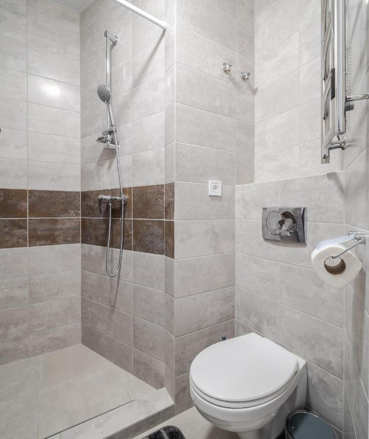 Golden Violin ! Apartments Lviv T المظهر الخارجي الصورة