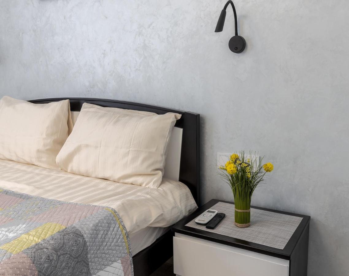 Golden Violin ! Apartments Lviv T المظهر الخارجي الصورة