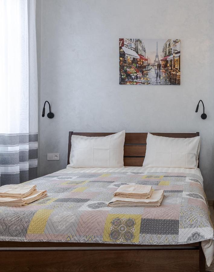 Golden Violin ! Apartments Lviv T المظهر الخارجي الصورة