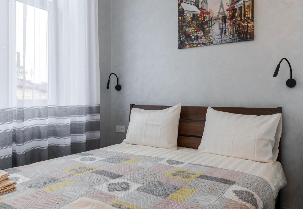 Golden Violin ! Apartments Lviv T المظهر الخارجي الصورة